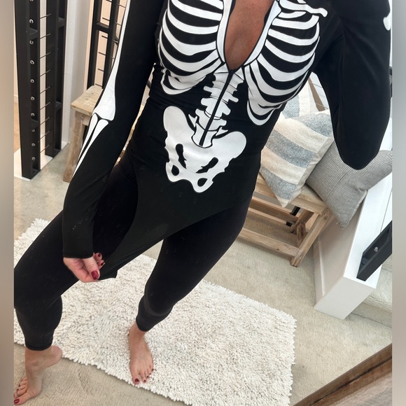 Windsor sultry skeleton black & white long sleeve bodysuit costume halloween S - Picture 5 of 14